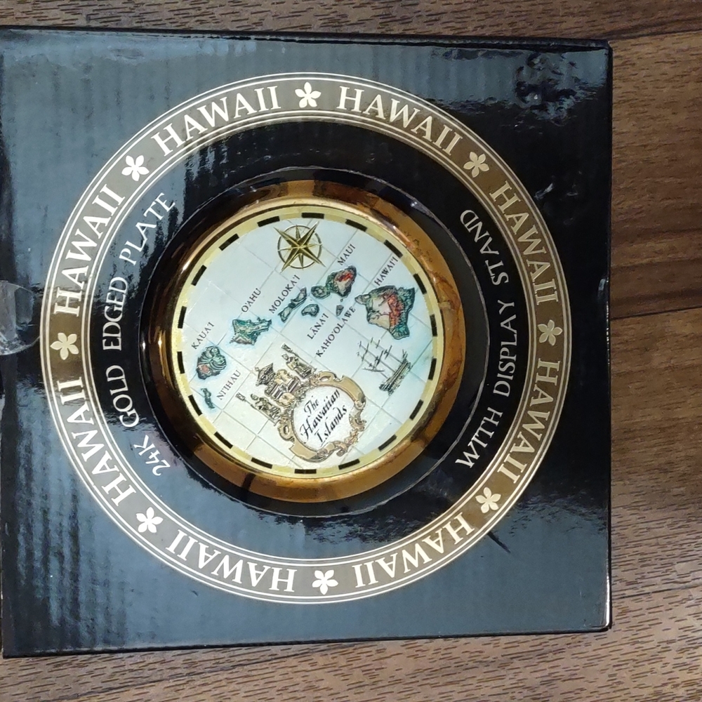 Hawaii 24k gold edged plate